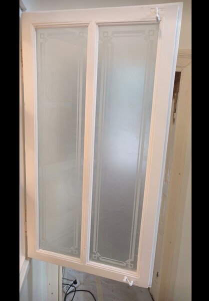 Tamplarie- Reconditionari usi si geamuri din lemn